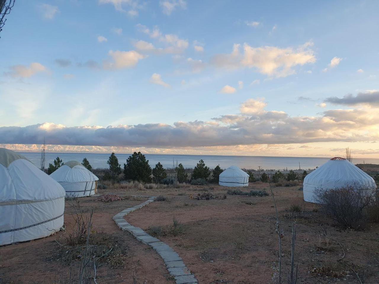 Agat Yurt Camp Bed and Breakfast Kaji-Say Εξωτερικό φωτογραφία