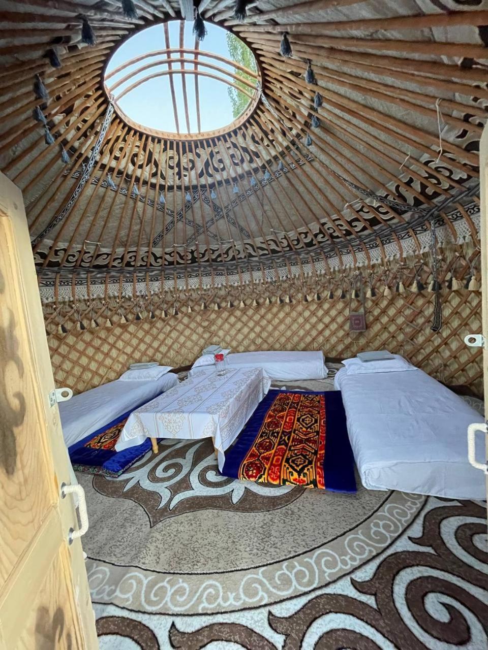 Agat Yurt Camp Bed and Breakfast Kaji-Say Εξωτερικό φωτογραφία