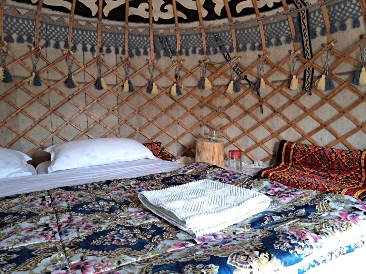 Agat Yurt Camp Bed and Breakfast Kaji-Say Εξωτερικό φωτογραφία
