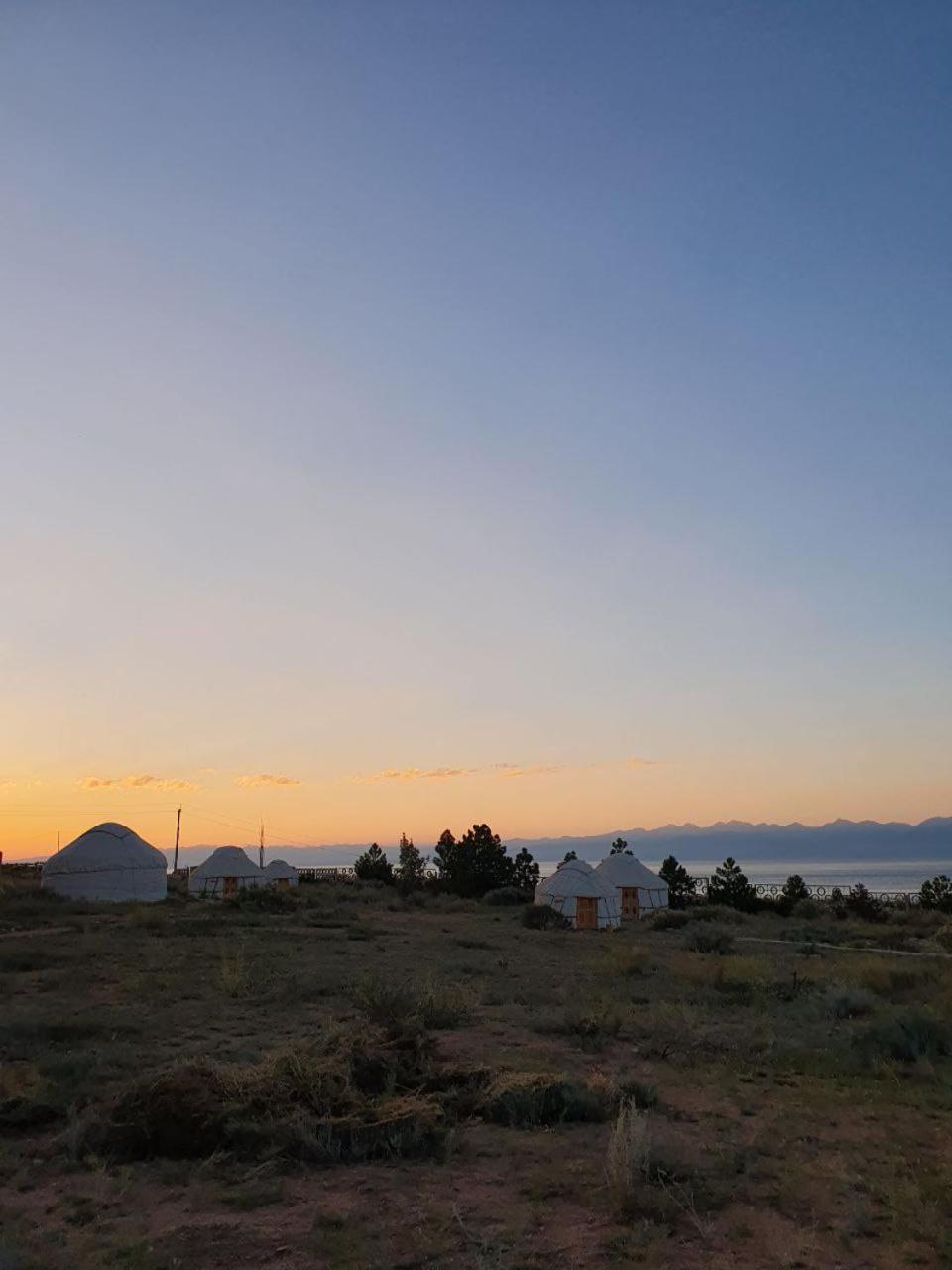 Agat Yurt Camp Bed and Breakfast Kaji-Say Εξωτερικό φωτογραφία